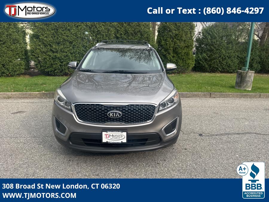2016 Kia Sorento AWD 4dr 3.3L LX, available for sale in New London, Connecticut | TJ Motors LLC. New London, Connecticut 2016 Kia Sorento AWD 4dr 3.3L LX, available for sale in New London, Connecticut | TJ Motors LLC. New London, Connecticut