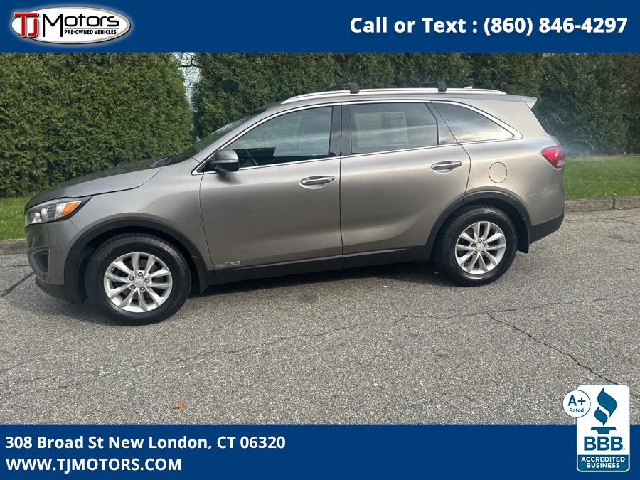 2016 Kia Sorento AWD 4dr 3.3L LX, available for sale in New London, Connecticut | TJ Motors LLC. New London, Connecticut 2016 Kia Sorento AWD 4dr 3.3L LX, available for sale in New London, Connecticut | TJ Motors LLC. New London, Connecticut