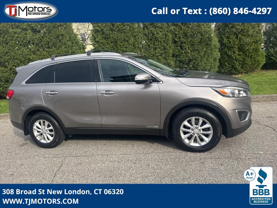 2016 Kia Sorento AWD 4dr 3.3L LX, available for sale in New London, Connecticut | TJ Motors LLC. New London, Connecticut 2016 Kia Sorento AWD 4dr 3.3L LX, available for sale in New London, Connecticut | TJ Motors LLC. New London, Connecticut