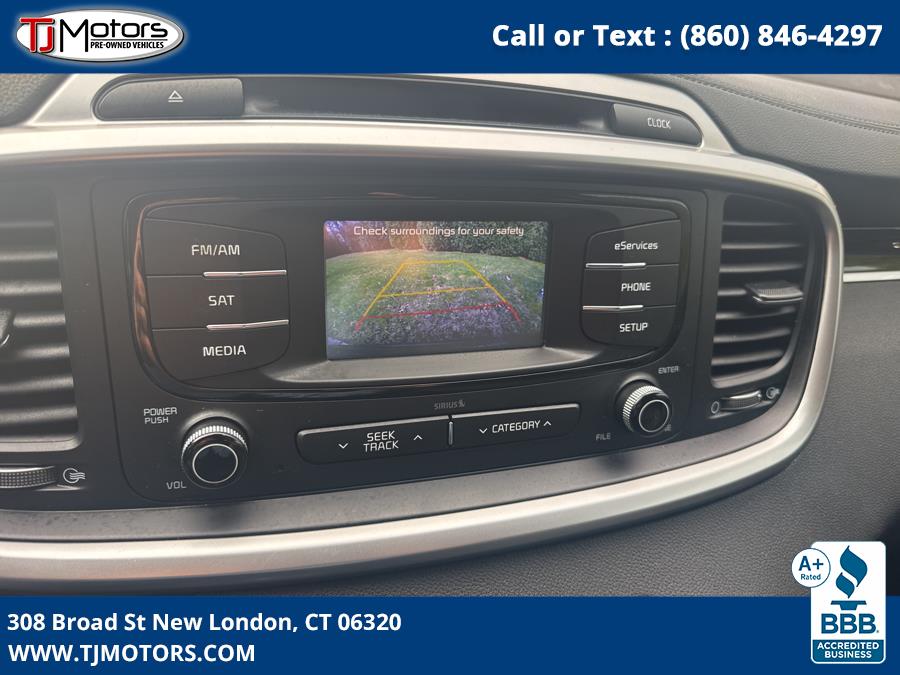 2016 Kia Sorento AWD 4dr 3.3L LX, available for sale in New London, Connecticut | TJ Motors LLC. New London, Connecticut 2016 Kia Sorento AWD 4dr 3.3L LX, available for sale in New London, Connecticut | TJ Motors LLC. New London, Connecticut