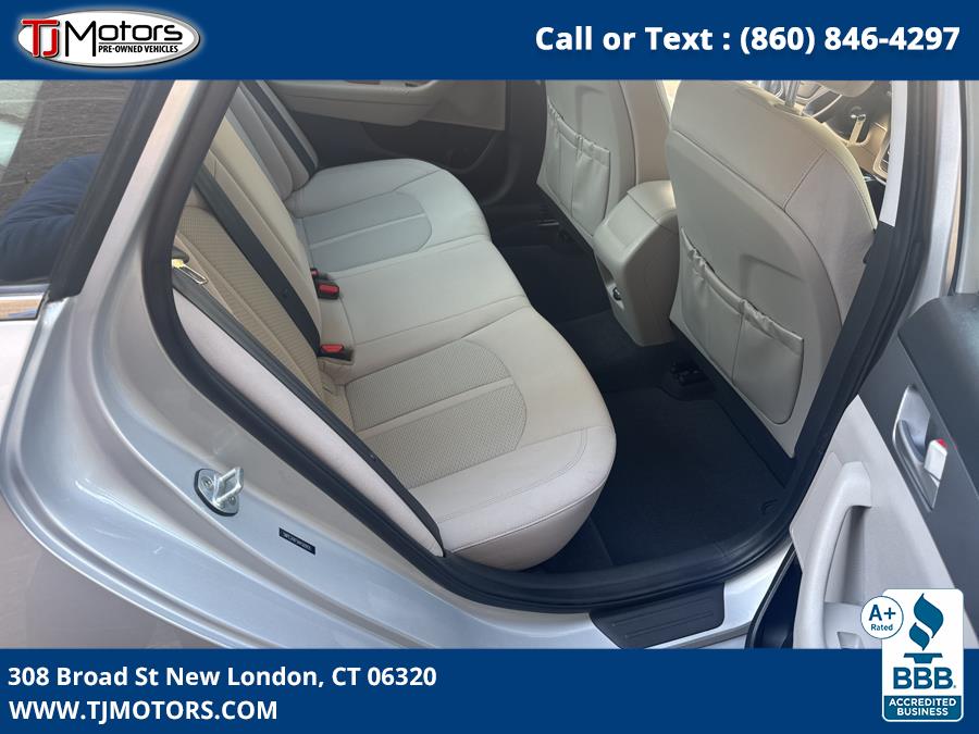 2017 Hyundai Sonata 2.4L SE, available for sale in New London, Connecticut | TJ Motors LLC. New London, Connecticut 2017 Hyundai Sonata 2.4L SE, available for sale in New London, Connecticut | TJ Motors LLC. New London, Connecticut