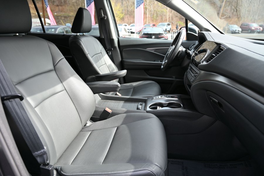 2022 Honda Pilot EX-L AWD, available for sale in Waterbury, Connecticut | Highline Car Connection. Waterbury, Connecticut 2022 Honda Pilot EX-L AWD, available for sale in Waterbury, Connecticut | Highline Car Connection. Waterbury, Connecticut