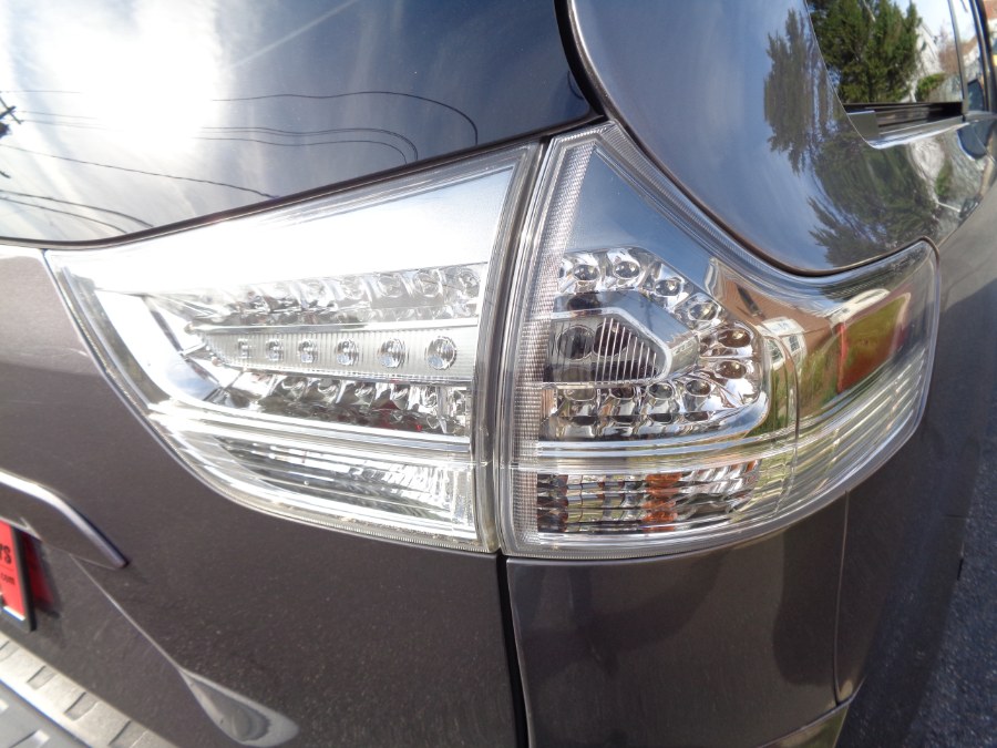 2013 Toyota Sienna 5dr 8-Pass Van V6 SE FWD (Natl), available for sale in Valley Stream, New York | NY Auto Traders. Valley Stream, New York 2013 Toyota Sienna 5dr 8-Pass Van V6 SE FWD (Natl), available for sale in Valley Stream, New York | NY Auto Traders. Valley Stream, New York