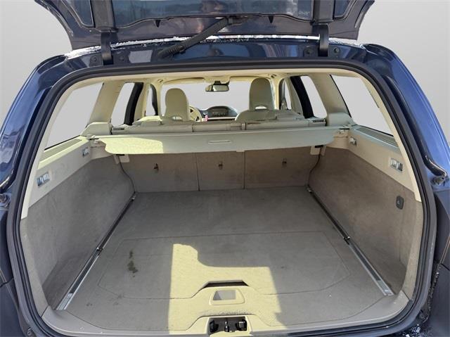 2014 Volvo Xc70 T6, available for sale in Stratford, Connecticut | Wiz Leasing Inc. Stratford, Connecticut 2014 Volvo Xc70 T6, available for sale in Stratford, Connecticut | Wiz Leasing Inc. Stratford, Connecticut