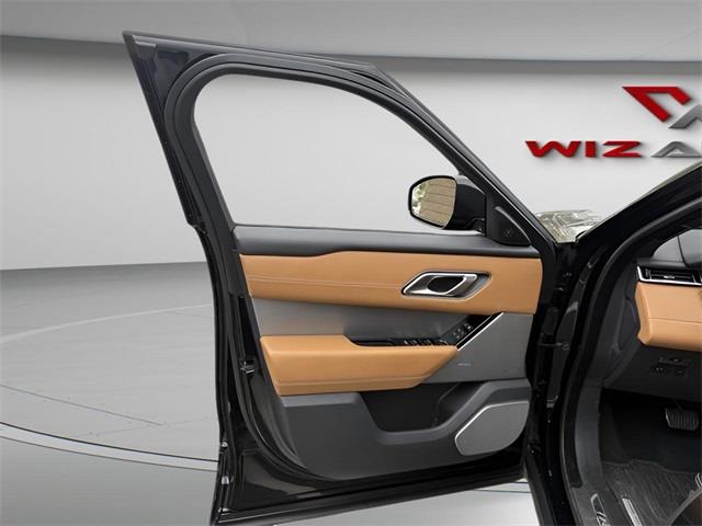 2019 Land Rover Range Rover Velar SE R-Dynamic, available for sale in Stratford, Connecticut | Wiz Leasing Inc. Stratford, Connecticut 2019 Land Rover Range Rover Velar SE R-Dynamic, available for sale in Stratford, Connecticut | Wiz Leasing Inc. Stratford, Connecticut
