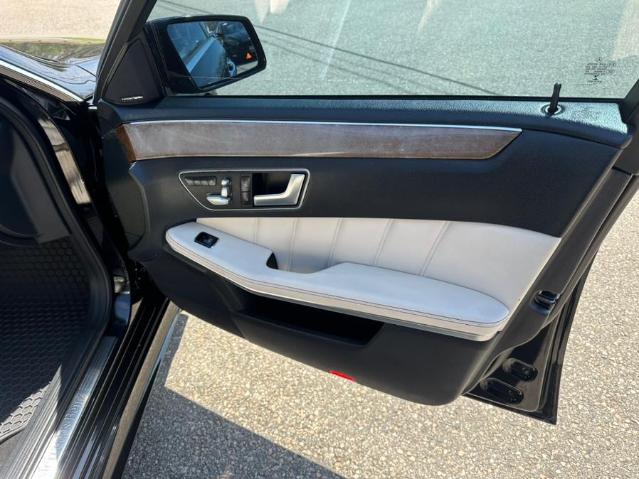 2014 Mercedes-Benz E-Class 4dr Sdn E550 Sport 4MATIC, available for sale in South Windsor, Connecticut | Mike And Tony Auto Sales, Inc. South Windsor, Connecticut 2014 Mercedes-Benz E-Class 4dr Sdn E550 Sport 4MATIC, available for sale in South Windsor, Connecticut | Mike And Tony Auto Sales, Inc. South Windsor, Connecticut