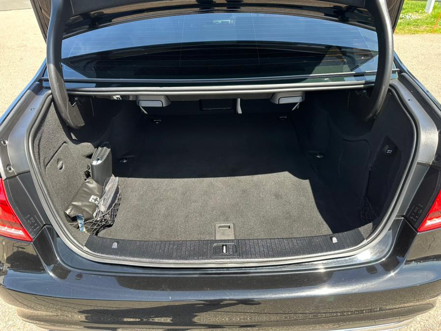 2014 Mercedes-Benz E-Class 4dr Sdn E550 Sport 4MATIC, available for sale in South Windsor, Connecticut | Mike And Tony Auto Sales, Inc. South Windsor, Connecticut 2014 Mercedes-Benz E-Class 4dr Sdn E550 Sport 4MATIC, available for sale in South Windsor, Connecticut | Mike And Tony Auto Sales, Inc. South Windsor, Connecticut