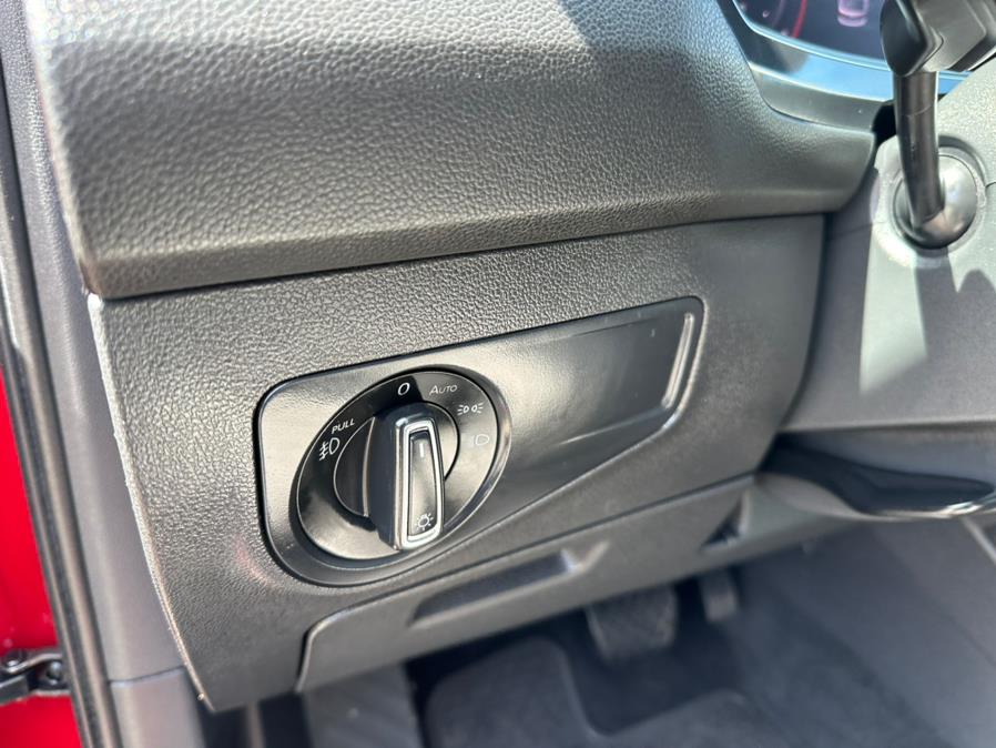 2019 Volkswagen Tiguan 2.0T SEL 4MOTION, available for sale in South Windsor, Connecticut | Mike And Tony Auto Sales, Inc. South Windsor, Connecticut 2019 Volkswagen Tiguan 2.0T SEL 4MOTION, available for sale in South Windsor, Connecticut | Mike And Tony Auto Sales, Inc. South Windsor, Connecticut