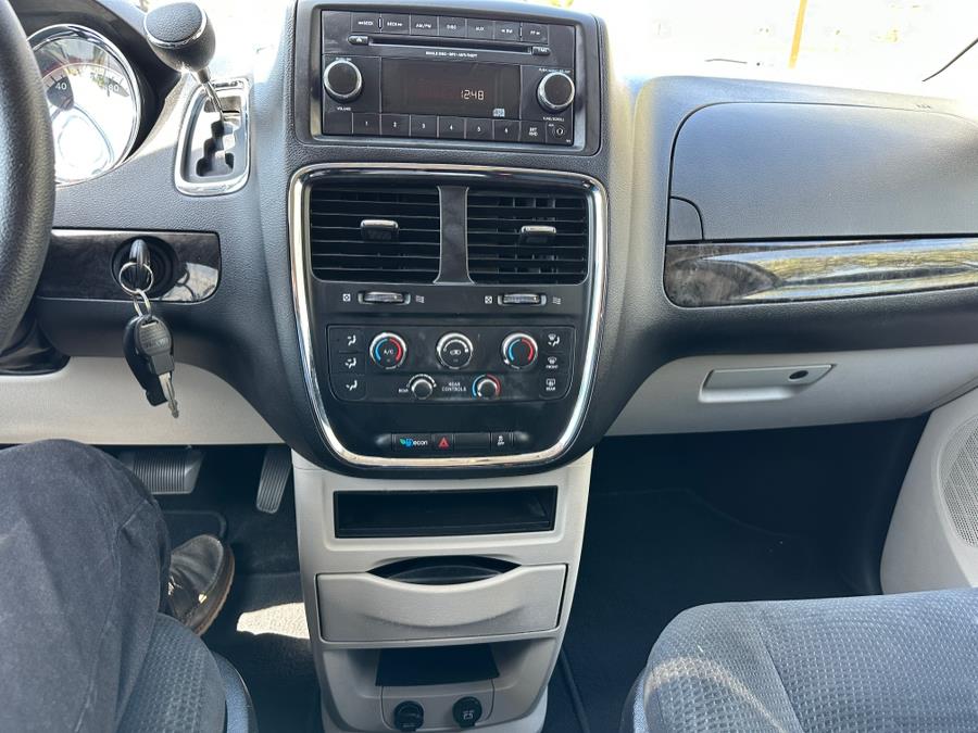 2016 Dodge Grand Caravan 4dr Wgn SE, available for sale in Copiague, New York | Great Deal Motors. Copiague, New York 2016 Dodge Grand Caravan 4dr Wgn SE, available for sale in Copiague, New York | Great Deal Motors. Copiague, New York