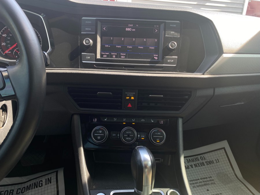 2019 Volkswagen Jetta SE Auto w/SULEV, available for sale in Paterson, New Jersey | DZ Automall. Paterson, New Jersey 2019 Volkswagen Jetta SE Auto w/SULEV, available for sale in Paterson, New Jersey | DZ Automall. Paterson, New Jersey