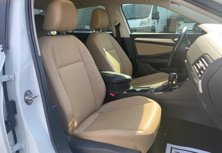2019 Volkswagen Jetta SE Auto w/SULEV, available for sale in Paterson, New Jersey | DZ Automall. Paterson, New Jersey 2019 Volkswagen Jetta SE Auto w/SULEV, available for sale in Paterson, New Jersey | DZ Automall. Paterson, New Jersey
