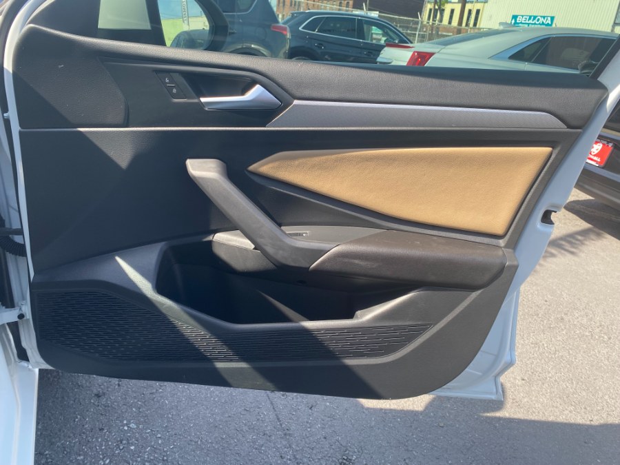 2019 Volkswagen Jetta SE Auto w/SULEV, available for sale in Paterson, New Jersey | DZ Automall. Paterson, New Jersey 2019 Volkswagen Jetta SE Auto w/SULEV, available for sale in Paterson, New Jersey | DZ Automall. Paterson, New Jersey