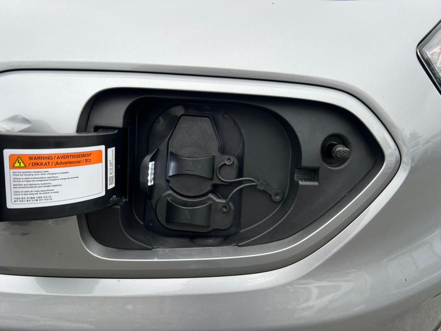 2022 Kia Niro EV S FWD, available for sale in Daly City, California | Green Light Auto Wholesale. Daly City, California 2022 Kia Niro EV S FWD, available for sale in Daly City, California | Green Light Auto Wholesale. Daly City, California