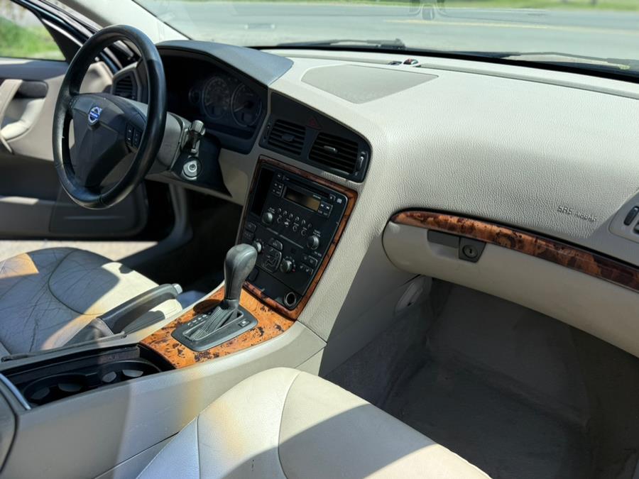 2006 Volvo S60 2.5L Turbo AWD Auto w/Sunroof, available for sale in East Windsor, Connecticut | STS Automotive. East Windsor, Connecticut 2006 Volvo S60 2.5L Turbo AWD Auto w/Sunroof, available for sale in East Windsor, Connecticut | STS Automotive. East Windsor, Connecticut