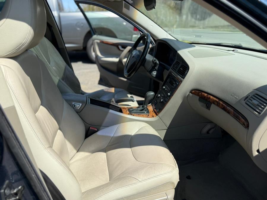 2006 Volvo S60 2.5L Turbo AWD Auto w/Sunroof, available for sale in East Windsor, Connecticut | STS Automotive. East Windsor, Connecticut 2006 Volvo S60 2.5L Turbo AWD Auto w/Sunroof, available for sale in East Windsor, Connecticut | STS Automotive. East Windsor, Connecticut