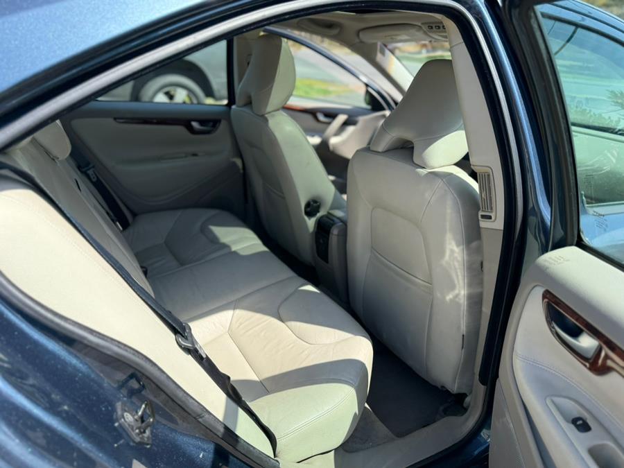 2006 Volvo S60 2.5L Turbo AWD Auto w/Sunroof, available for sale in East Windsor, Connecticut | STS Automotive. East Windsor, Connecticut 2006 Volvo S60 2.5L Turbo AWD Auto w/Sunroof, available for sale in East Windsor, Connecticut | STS Automotive. East Windsor, Connecticut