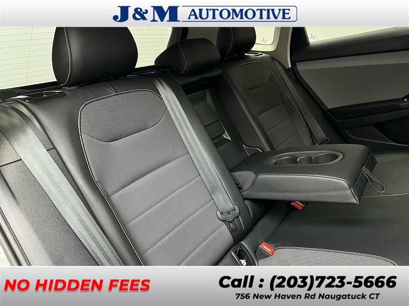2022 Volkswagen Taos SE, available for sale in Naugatuck, Connecticut | J&M Automotive Sls&Svc LLC. Naugatuck, Connecticut 2022 Volkswagen Taos SE, available for sale in Naugatuck, Connecticut | J&M Automotive Sls&Svc LLC. Naugatuck, Connecticut