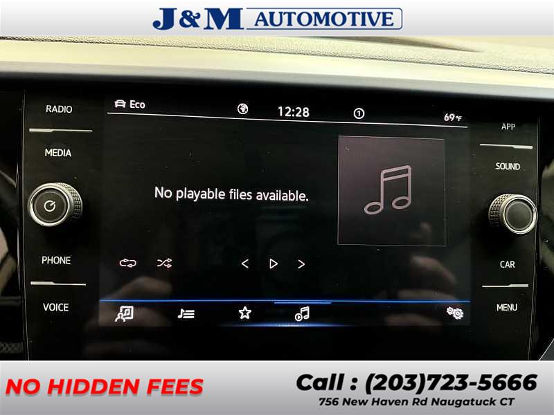 2022 Volkswagen Taos SE, available for sale in Naugatuck, Connecticut | J&M Automotive Sls&Svc LLC. Naugatuck, Connecticut 2022 Volkswagen Taos SE, available for sale in Naugatuck, Connecticut | J&M Automotive Sls&Svc LLC. Naugatuck, Connecticut