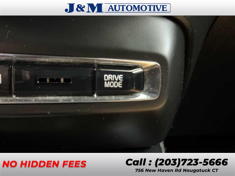 2022 Volvo Xc40 Inscription, available for sale in Naugatuck, Connecticut | J&M Automotive Sls&Svc LLC. Naugatuck, Connecticut 2022 Volvo Xc40 Inscription, available for sale in Naugatuck, Connecticut | J&M Automotive Sls&Svc LLC. Naugatuck, Connecticut