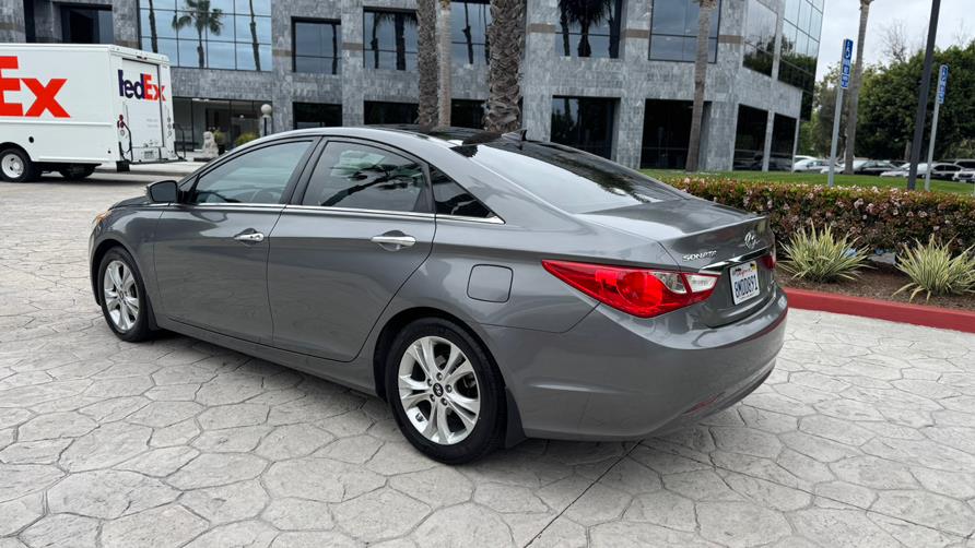 2013 Hyundai Sonata 4dr Sdn 2.4L Auto Limited, available for sale in Tustin, California | Carox LLC. Tustin, California 2013 Hyundai Sonata 4dr Sdn 2.4L Auto Limited, available for sale in Tustin, California | Carox LLC. Tustin, California