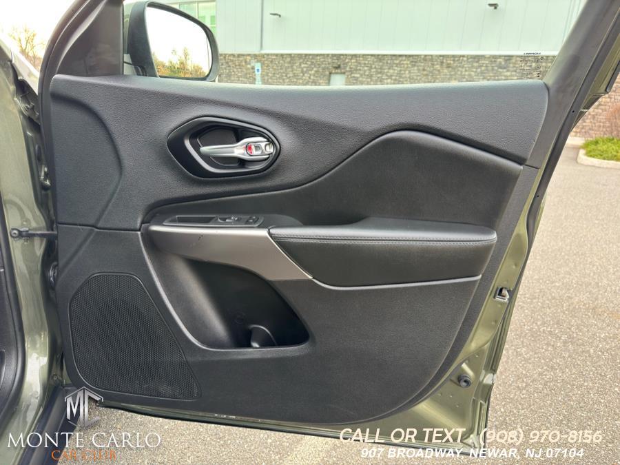 2021 Jeep Cherokee Latitude Plus 4x4, available for sale in Newark, New Jersey | Monte Carlo Car Club llc. Newark, New Jersey 2021 Jeep Cherokee Latitude Plus 4x4, available for sale in Newark, New Jersey | Monte Carlo Car Club llc. Newark, New Jersey