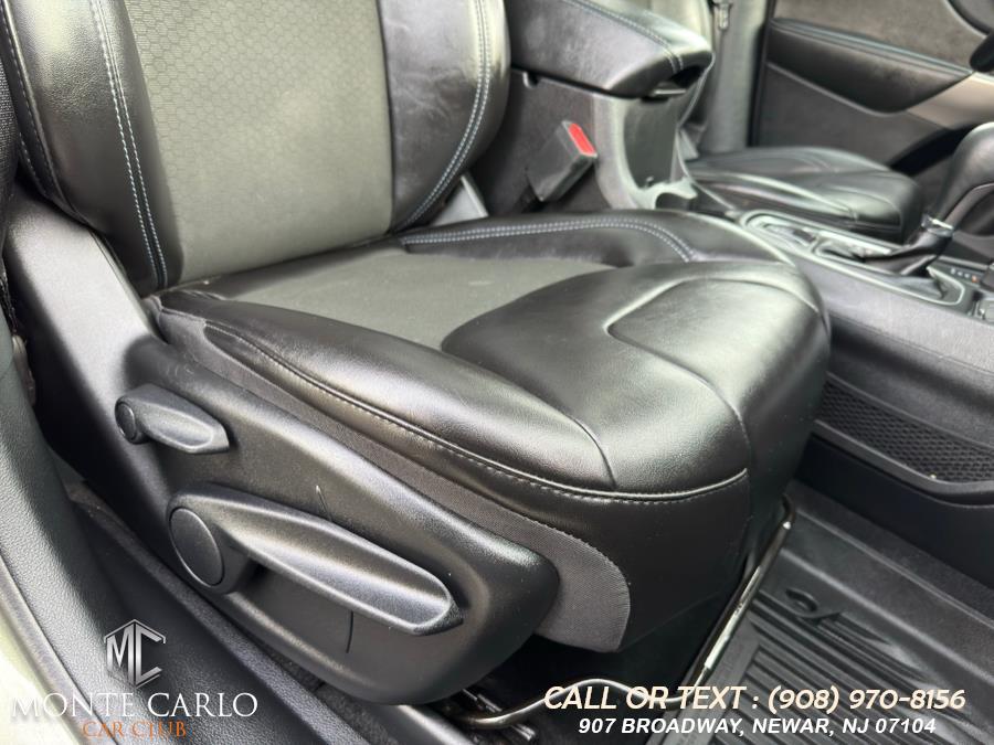 2021 Jeep Cherokee Latitude Plus 4x4, available for sale in Newark, New Jersey | Monte Carlo Car Club llc. Newark, New Jersey 2021 Jeep Cherokee Latitude Plus 4x4, available for sale in Newark, New Jersey | Monte Carlo Car Club llc. Newark, New Jersey