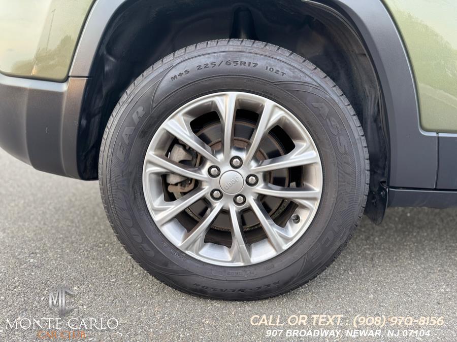2021 Jeep Cherokee Latitude Plus 4x4, available for sale in Newark, New Jersey | Monte Carlo Car Club llc. Newark, New Jersey 2021 Jeep Cherokee Latitude Plus 4x4, available for sale in Newark, New Jersey | Monte Carlo Car Club llc. Newark, New Jersey