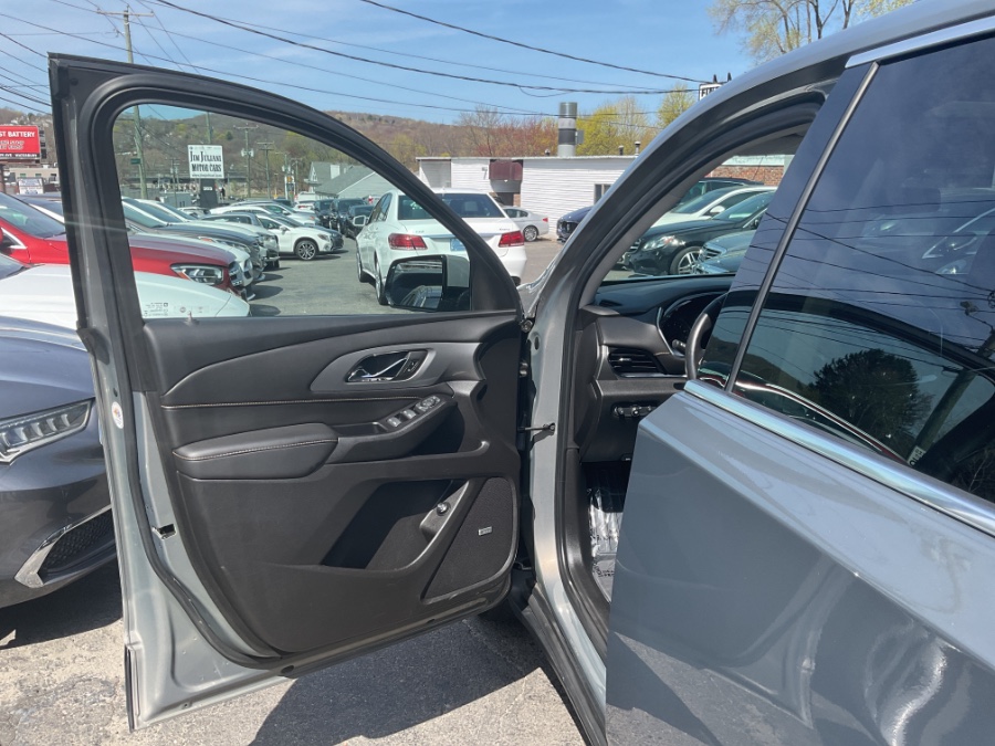2018 Chevrolet Traverse AWD 4dr LT Leather w/3LT, available for sale in Waterbury, Connecticut | Jim Juliani Motors. Waterbury, Connecticut 2018 Chevrolet Traverse AWD 4dr LT Leather w/3LT, available for sale in Waterbury, Connecticut | Jim Juliani Motors. Waterbury, Connecticut