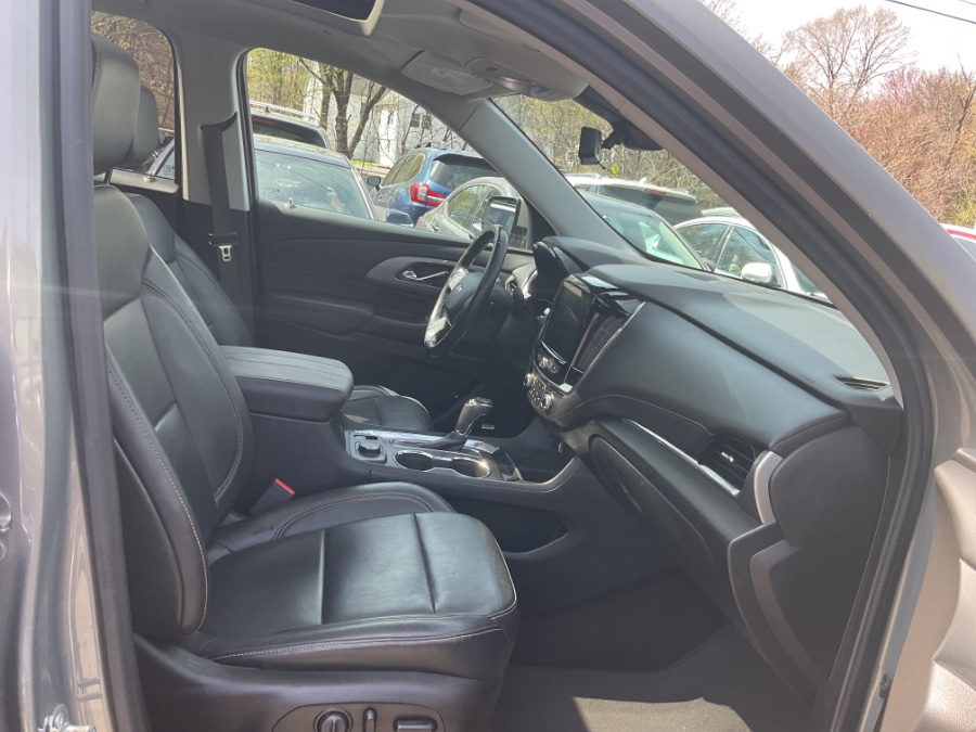 2018 Chevrolet Traverse AWD 4dr LT Leather w/3LT, available for sale in Waterbury, Connecticut | Jim Juliani Motors. Waterbury, Connecticut 2018 Chevrolet Traverse AWD 4dr LT Leather w/3LT, available for sale in Waterbury, Connecticut | Jim Juliani Motors. Waterbury, Connecticut
