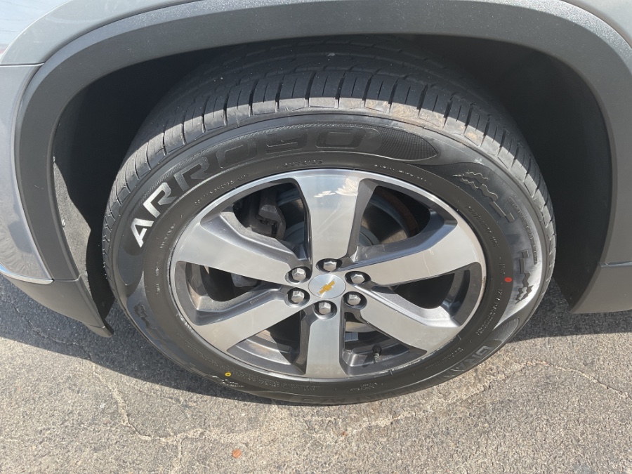 2018 Chevrolet Traverse AWD 4dr LT Leather w/3LT, available for sale in Waterbury, Connecticut | Jim Juliani Motors. Waterbury, Connecticut 2018 Chevrolet Traverse AWD 4dr LT Leather w/3LT, available for sale in Waterbury, Connecticut | Jim Juliani Motors. Waterbury, Connecticut