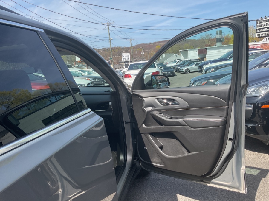 2018 Chevrolet Traverse AWD 4dr LT Leather w/3LT, available for sale in Waterbury, Connecticut | Jim Juliani Motors. Waterbury, Connecticut 2018 Chevrolet Traverse AWD 4dr LT Leather w/3LT, available for sale in Waterbury, Connecticut | Jim Juliani Motors. Waterbury, Connecticut
