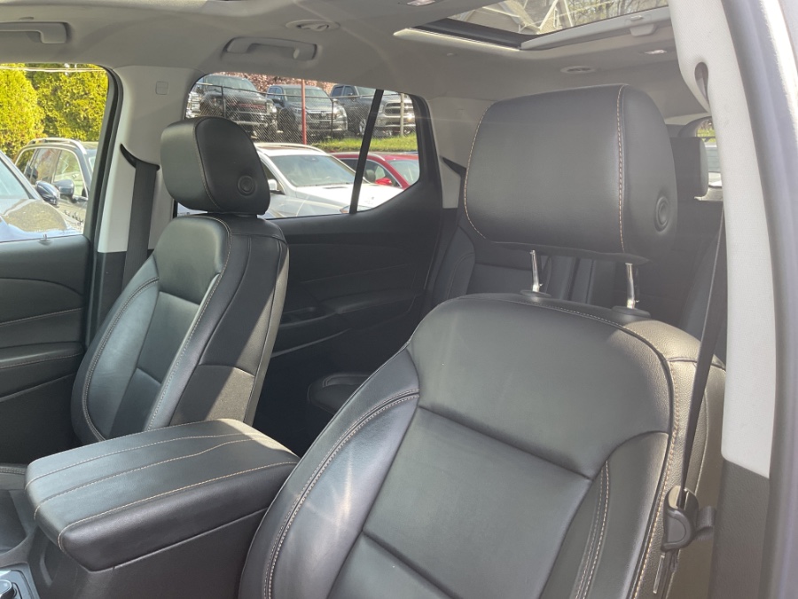 2018 Chevrolet Traverse AWD 4dr LT Leather w/3LT, available for sale in Waterbury, Connecticut | Jim Juliani Motors. Waterbury, Connecticut 2018 Chevrolet Traverse AWD 4dr LT Leather w/3LT, available for sale in Waterbury, Connecticut | Jim Juliani Motors. Waterbury, Connecticut