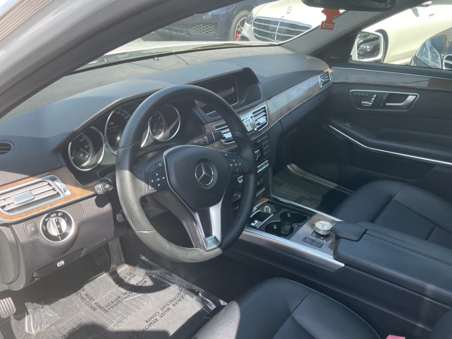 2015 Mercedes-Benz E-Class 4dr Sdn E 350 Luxury 4MATIC, available for sale in Waterbury, Connecticut | Jim Juliani Motors. Waterbury, Connecticut 2015 Mercedes-Benz E-Class 4dr Sdn E 350 Luxury 4MATIC, available for sale in Waterbury, Connecticut | Jim Juliani Motors. Waterbury, Connecticut