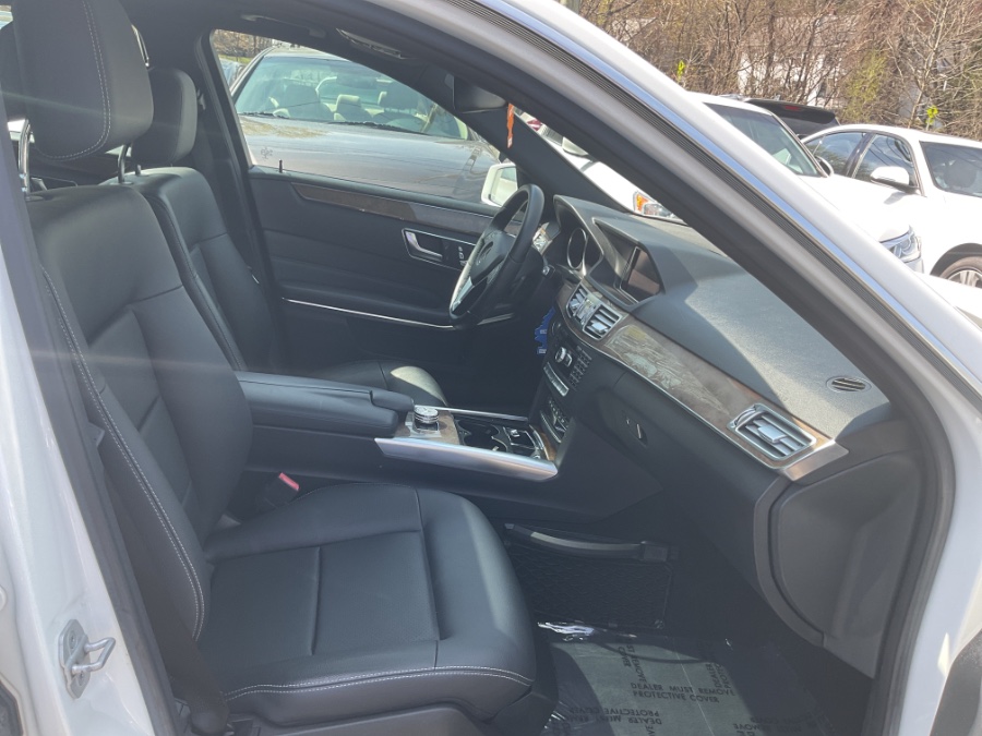 2015 Mercedes-Benz E-Class 4dr Sdn E 350 Luxury 4MATIC, available for sale in Waterbury, Connecticut | Jim Juliani Motors. Waterbury, Connecticut 2015 Mercedes-Benz E-Class 4dr Sdn E 350 Luxury 4MATIC, available for sale in Waterbury, Connecticut | Jim Juliani Motors. Waterbury, Connecticut