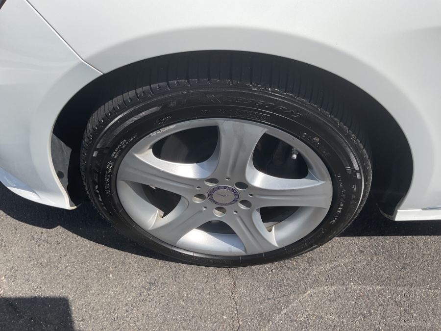 2015 Mercedes-Benz E-Class 4dr Sdn E 350 Luxury 4MATIC, available for sale in Waterbury, Connecticut | Jim Juliani Motors. Waterbury, Connecticut 2015 Mercedes-Benz E-Class 4dr Sdn E 350 Luxury 4MATIC, available for sale in Waterbury, Connecticut | Jim Juliani Motors. Waterbury, Connecticut