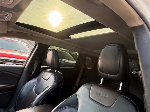 2015 Jeep Cherokee 4WD 4dr Limited, available for sale in Huntington Station, New York | Huntington Auto Mall. Huntington Station, New York 2015 Jeep Cherokee 4WD 4dr Limited, available for sale in Huntington Station, New York | Huntington Auto Mall. Huntington Station, New York