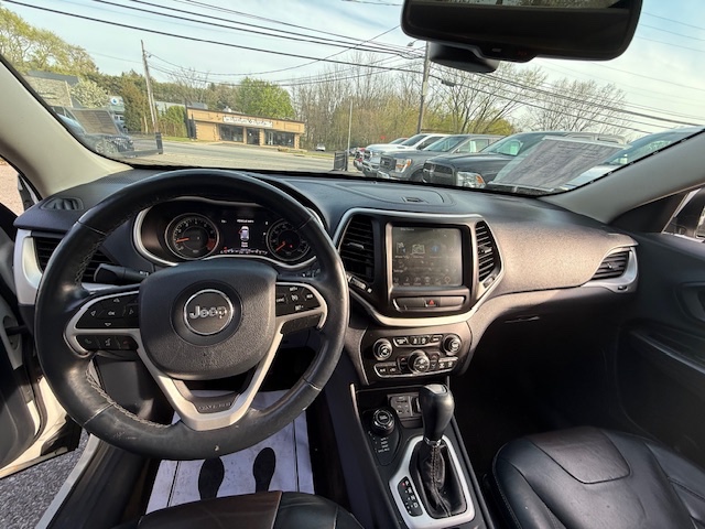 2015 Jeep Cherokee 4WD 4dr Limited, available for sale in Huntington Station, New York | Huntington Auto Mall. Huntington Station, New York 2015 Jeep Cherokee 4WD 4dr Limited, available for sale in Huntington Station, New York | Huntington Auto Mall. Huntington Station, New York