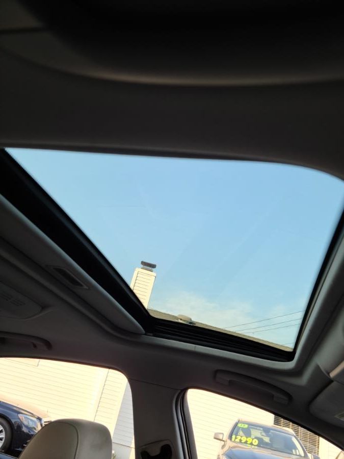 2011 BMW 3 Series 4dr Sdn 328i xDrive AWD, available for sale in Milford, Connecticut | Chip's Auto Sales Inc. Milford, Connecticut 2011 BMW 3 Series 4dr Sdn 328i xDrive AWD, available for sale in Milford, Connecticut | Chip's Auto Sales Inc. Milford, Connecticut