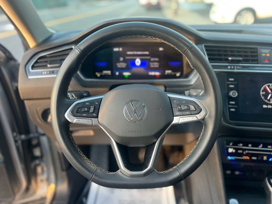 2022 Volkswagen Tiguan 2.0T SE 4MOTION, available for sale in Peabody, Massachusetts | New Star Motors. Peabody, Massachusetts 2022 Volkswagen Tiguan 2.0T SE 4MOTION, available for sale in Peabody, Massachusetts | New Star Motors. Peabody, Massachusetts