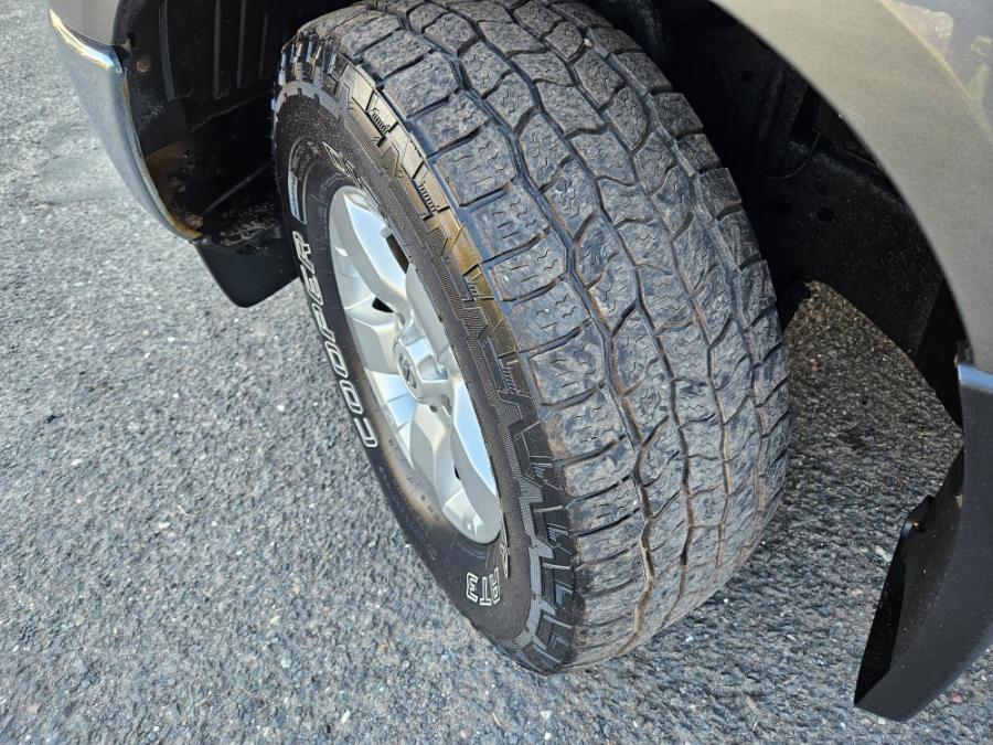 2009 Nissan Frontier 4WD Crew Cab LWB Auto SE, available for sale in East Windsor, Connecticut | Toro Auto. East Windsor, Connecticut 2009 Nissan Frontier 4WD Crew Cab LWB Auto SE, available for sale in East Windsor, Connecticut | Toro Auto. East Windsor, Connecticut