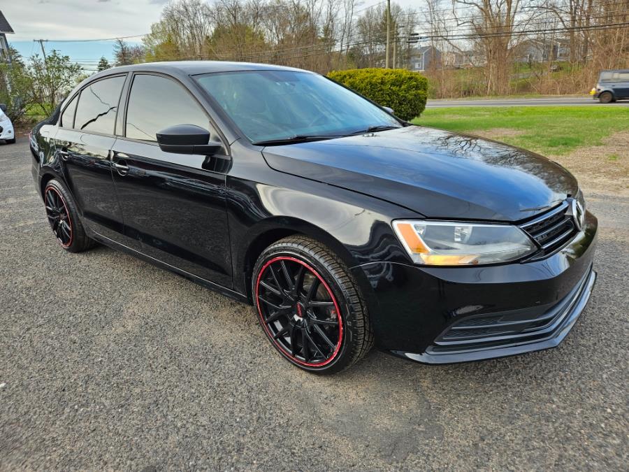 2015 Volkswagen Jetta Sedan 4dr Auto 2.0L SE, available for sale in East Windsor, Connecticut | Toro Auto. East Windsor, Connecticut 2015 Volkswagen Jetta Sedan 4dr Auto 2.0L SE, available for sale in East Windsor, Connecticut | Toro Auto. East Windsor, Connecticut