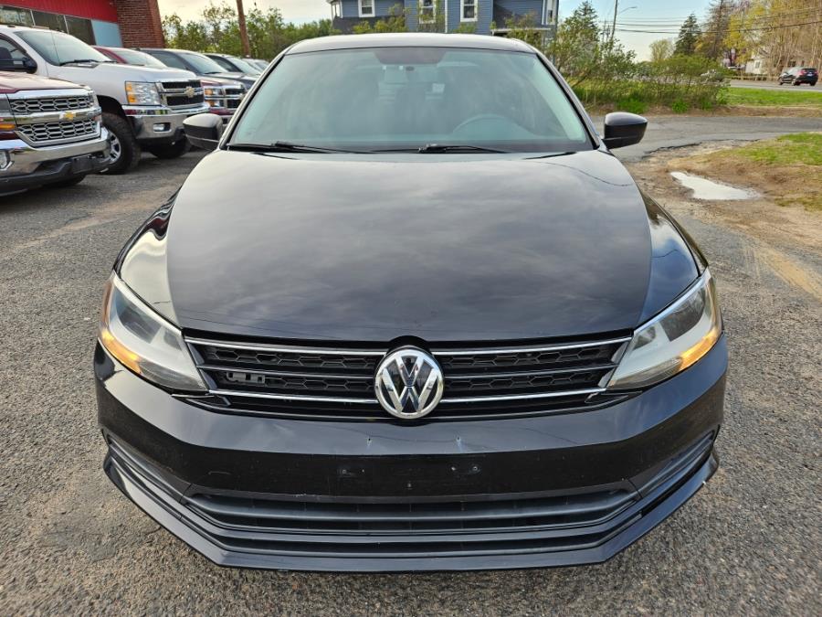 2015 Volkswagen Jetta Sedan 4dr Auto 2.0L SE, available for sale in East Windsor, Connecticut | Toro Auto. East Windsor, Connecticut 2015 Volkswagen Jetta Sedan 4dr Auto 2.0L SE, available for sale in East Windsor, Connecticut | Toro Auto. East Windsor, Connecticut