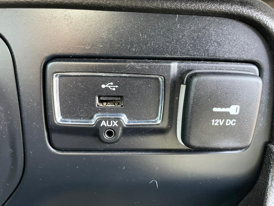2017 Jeep Renegade Latitude 4x4, available for sale in North Branford, Connecticut | CarHavn. North Branford, Connecticut 2017 Jeep Renegade Latitude 4x4, available for sale in North Branford, Connecticut | CarHavn. North Branford, Connecticut