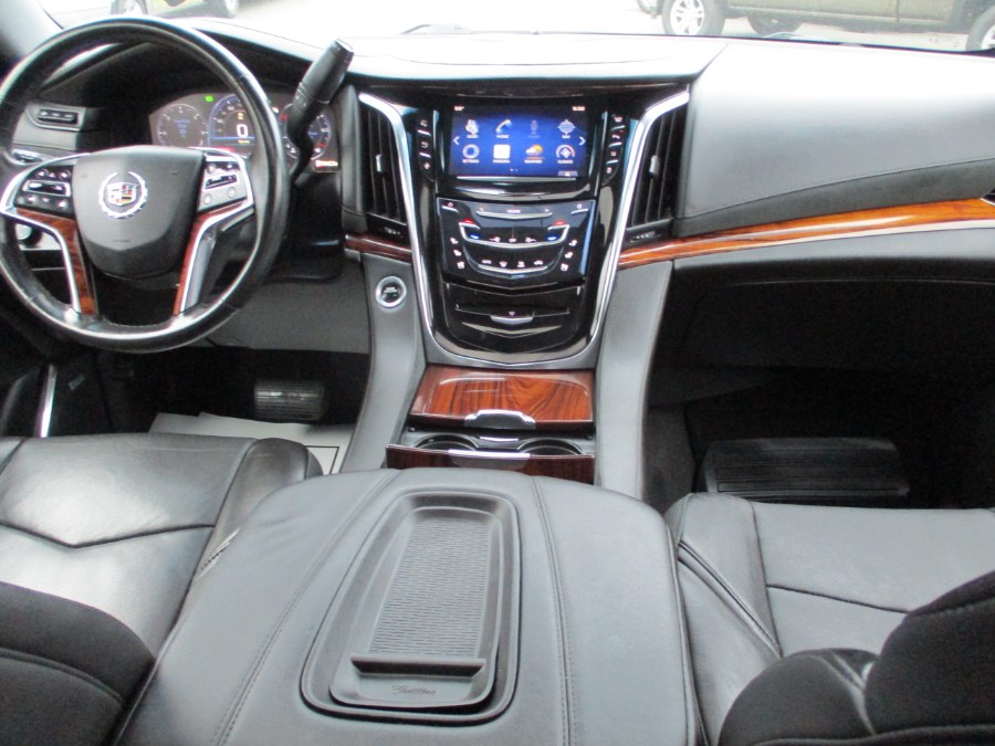 2015 Cadillac Escalade ESV 4WD 4dr Luxury, available for sale in Suffield, Connecticut | Suffield Auto LLC. Suffield, Connecticut 2015 Cadillac Escalade ESV 4WD 4dr Luxury, available for sale in Suffield, Connecticut | Suffield Auto LLC. Suffield, Connecticut