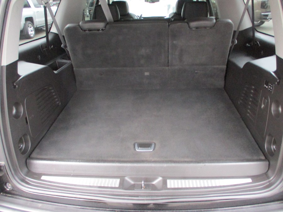 2015 Cadillac Escalade ESV 4WD 4dr Luxury, available for sale in Suffield, Connecticut | Suffield Auto LLC. Suffield, Connecticut 2015 Cadillac Escalade ESV 4WD 4dr Luxury, available for sale in Suffield, Connecticut | Suffield Auto LLC. Suffield, Connecticut