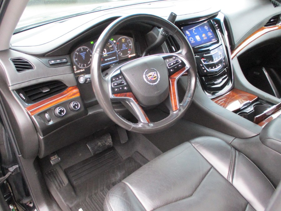 2015 Cadillac Escalade ESV 4WD 4dr Luxury, available for sale in Suffield, Connecticut | Suffield Auto LLC. Suffield, Connecticut 2015 Cadillac Escalade ESV 4WD 4dr Luxury, available for sale in Suffield, Connecticut | Suffield Auto LLC. Suffield, Connecticut