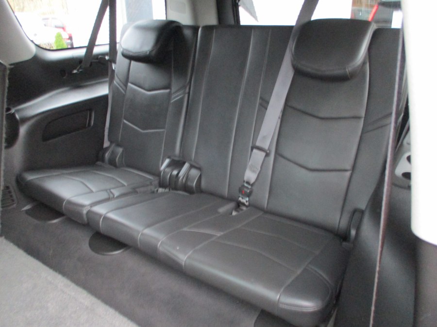 2015 Cadillac Escalade ESV 4WD 4dr Luxury, available for sale in Suffield, Connecticut | Suffield Auto LLC. Suffield, Connecticut 2015 Cadillac Escalade ESV 4WD 4dr Luxury, available for sale in Suffield, Connecticut | Suffield Auto LLC. Suffield, Connecticut
