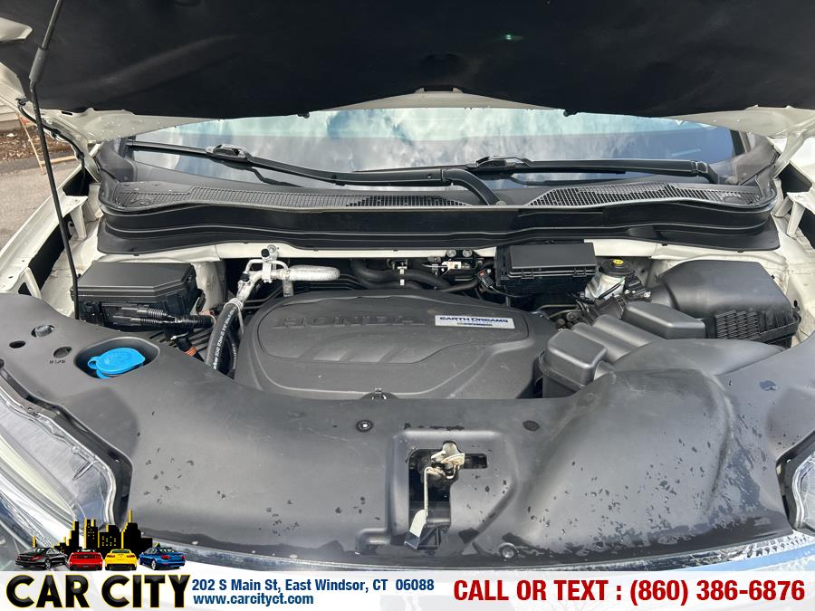 2017 Honda Pilot Elite AWD, available for sale in East Windsor, Connecticut | Car City LLC. East Windsor, Connecticut 2017 Honda Pilot Elite AWD, available for sale in East Windsor, Connecticut | Car City LLC. East Windsor, Connecticut