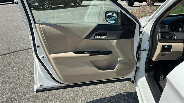 2013 Honda Accord LX, available for sale in Avon, Connecticut | Sullivan Automotive Group. Avon, Connecticut 2013 Honda Accord LX, available for sale in Avon, Connecticut | Sullivan Automotive Group. Avon, Connecticut