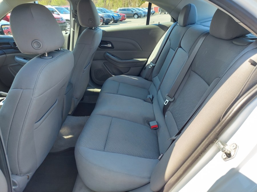 2015 Chevrolet Malibu 4dr Sdn LS w/1LS, available for sale in East Windsor, Connecticut | United Auto Sales of E Windsor, Inc. East Windsor, Connecticut 2015 Chevrolet Malibu 4dr Sdn LS w/1LS, available for sale in East Windsor, Connecticut | United Auto Sales of E Windsor, Inc. East Windsor, Connecticut